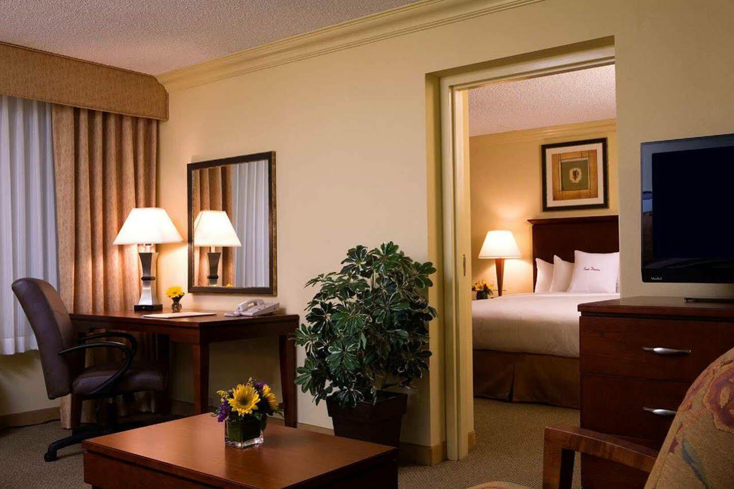Doubletree By Hilton Princeton Exterior foto